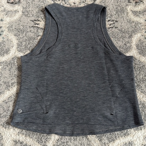 Lululemon gray textured tank top - Picture 6 of 9